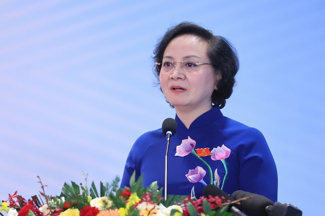 Chính phủ không né tránh mà luôn đối mặt, giải quyết những vấn đề đã tồn tại nhiều năm- Ảnh 4. Chính phủ không né tránh mà luôn đối mặt, giải quyết những vấn đề đã tồn tại nhiều năm- Ảnh 4.