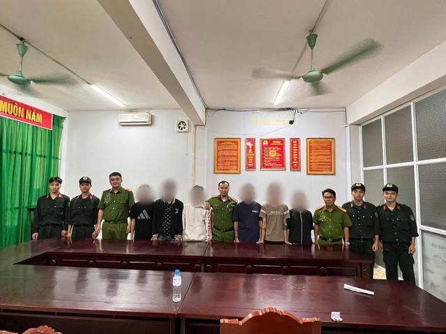 Điều tra nhóm gây rối, chém vào xe máy người đi đường tại Tuyên Quang- Ảnh 1.