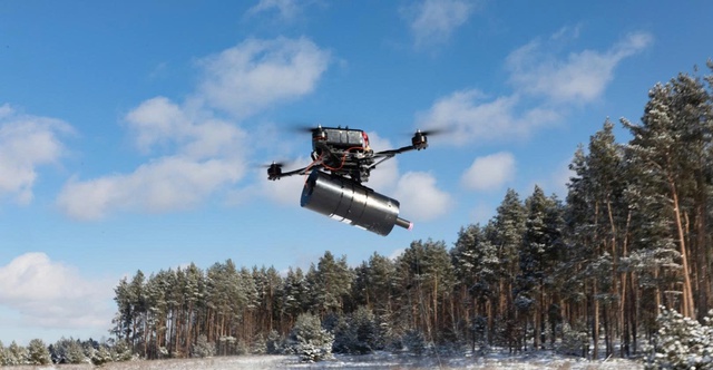 UAV sợi quang của Nga gieo rắc nỗi sợ hãi cho binh sĩ Ukraine- Ảnh 1. UAV sợi quang của Nga gieo rắc nỗi sợ hãi cho binh sĩ Ukraine- Ảnh 1.
