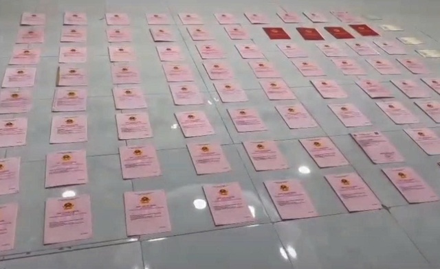 Khối tài sản 'khủng' từ két sắt của Ngân 98- Ảnh 1.