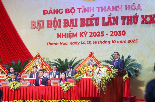 Thủ tướng tin tưởng Thanh Hóa sẽ phát triển mạnh mẽ, là một trong những động lực tăng trưởng của cả nước- Ảnh 3. Thủ tướng tin tưởng Thanh Hóa sẽ phát triển mạnh mẽ, là một trong những động lực tăng trưởng của cả nước- Ảnh 3.