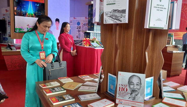 TPHCM tổng kết 50 năm văn học – nghệ thuật: Hành trình sáng tạo đậm nghĩa tình và khát vọng vươn lên- Ảnh 2.
