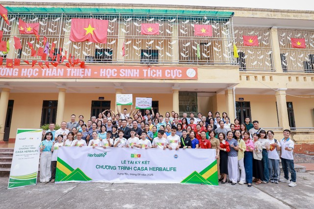 Herbalife Việt Nam tiếp tục triển khai chương trình Casa Herbalife giai đoạn 2025-2026 hỗ trợ bữa ăn dinh dưỡng hằng ngày cho hơn 3.000 người có hoàn cảnh khó khăn- Ảnh 4.