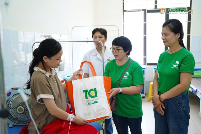 BVĐK Quốc tế Thu Cúc phối hợp với AloBacsi và Daisy Media tiếp sức 6 đơn vị Y tế Thái Nguyên sau cơn lũ lịch sử- Ảnh 5. BVĐK Quốc tế Thu Cúc phối hợp với AloBacsi và Daisy Media tiếp sức 6 đơn vị Y tế Thái Nguyên sau cơn lũ lịch sử- Ảnh 5.