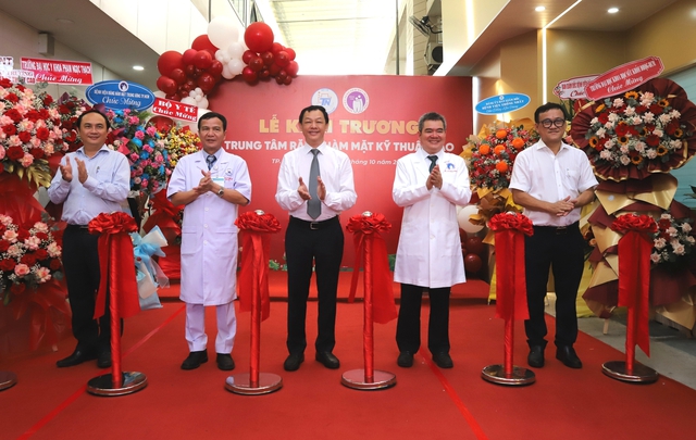 Hai bệnh viện đầu ngành ở TPHCM phối hợp mở Trung tâm Răng Hàm Mặt kỹ thuật cao- Ảnh 2. Hai bệnh viện đầu ngành ở TPHCM phối hợp mở Trung tâm Răng Hàm Mặt kỹ thuật cao- Ảnh 2.