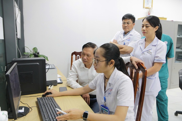 Thực hiện Nghị quyết 72- NQ/TW: Khoa học, công nghệ và chuyển đổi số là đột phá chiến lược- Ảnh 1. Thực hiện Nghị quyết 72- NQ/TW: Khoa học, công nghệ và chuyển đổi số là đột phá chiến lược- Ảnh 1.