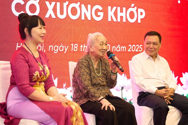 Hội thảo 'Y học Việt trong điều trị bệnh cơ xương khớp' khẳng định vai trò y học cổ truyền- Ảnh 5. Hội thảo 'Y học Việt trong điều trị bệnh cơ xương khớp' khẳng định vai trò y học cổ truyền- Ảnh 5.