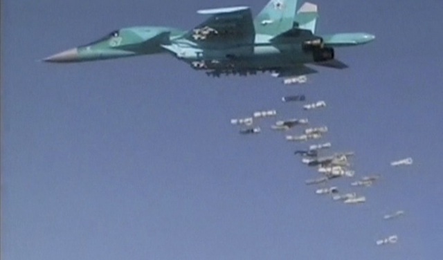 Su-34 dẫn đầu đợt ném bom lớn nhất của Nga vào Ukraine- Ảnh 1. Su-34 dẫn đầu đợt ném bom lớn nhất của Nga vào Ukraine- Ảnh 1.