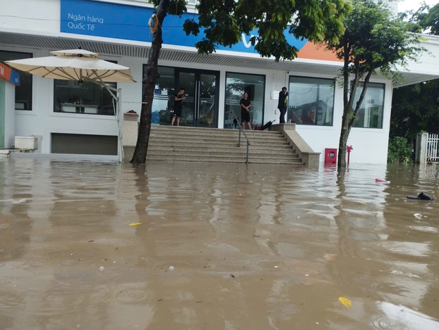 Chuyên gia: Bão số 12 gây mưa rất lớn và lũ trên diện rộng- Ảnh 3. Chuyên gia: Bão số 12 gây mưa rất lớn và lũ trên diện rộng- Ảnh 3.