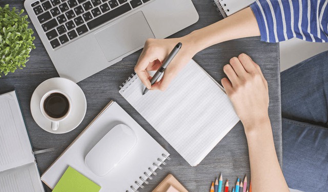 Cách giải toả cảm xúc khi liên tục tiếp nhận thông tin xấu
- Ảnh 2. Cách giải toả cảm xúc khi liên tục tiếp nhận thông tin xấu
- Ảnh 2.