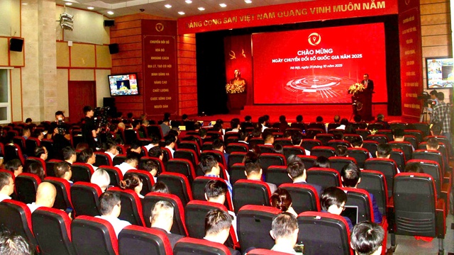 80% dịch vụ công đã được xử lý hoàn toàn trên môi trường số- Ảnh 3. 80% dịch vụ công đã được xử lý hoàn toàn trên môi trường số- Ảnh 3.