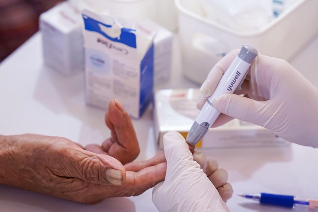 Hành trình của nắng ấm: DHG Pharma cùng y bác sĩ đến với Tả Củ Tỷ- Ảnh 4. Hành trình của nắng ấm: DHG Pharma cùng y bác sĩ đến với Tả Củ Tỷ- Ảnh 4.