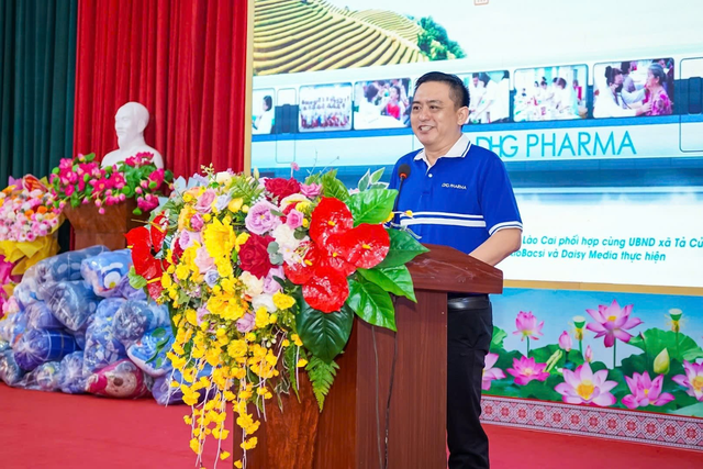 Hành trình của nắng ấm: DHG Pharma cùng y bác sĩ đến với Tả Củ Tỷ- Ảnh 6. Hành trình của nắng ấm: DHG Pharma cùng y bác sĩ đến với Tả Củ Tỷ- Ảnh 6.