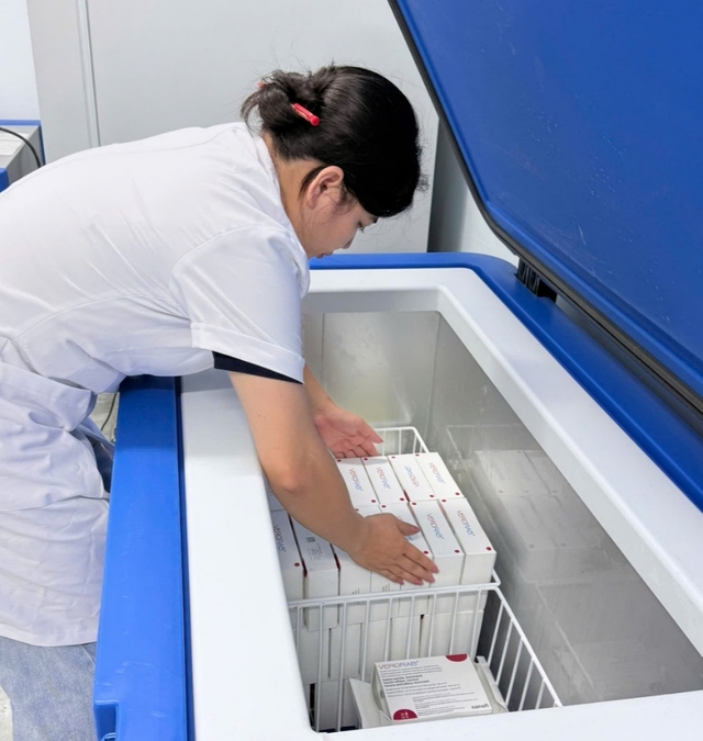 WHO hỗ trợ 9.000 liều vaccine phòng dại cứu người tại 2 tỉnh có nguy cơ cao ở Việt Nam- Ảnh 1. WHO hỗ trợ 9.000 liều vaccine phòng dại cứu người tại 2 tỉnh có nguy cơ cao ở Việt Nam- Ảnh 1.
