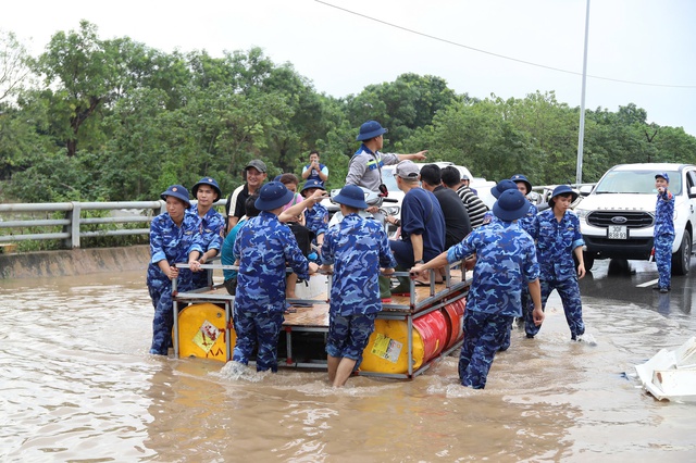 Mưa lớn bắt đầu từ Quảng Trị và Huế đêm nay, phát triển đến Đà Nẵng vào ngày mai- Ảnh 2.