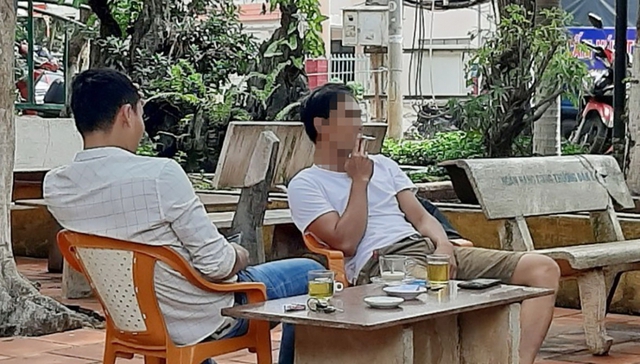 Thực thi môi trường không khói thuốc nơi công cộng: Nhiều nỗ lực nhưng vẫn còn thách thức- Ảnh 1. Thực thi môi trường không khói thuốc nơi công cộng: Nhiều nỗ lực nhưng vẫn còn thách thức- Ảnh 1.
