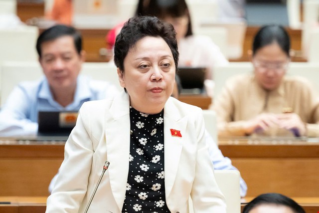 ĐBQH đề nghị xem xét nâng lương cho ngành Y tế, đặc biệt là y tế dự phòng- Ảnh 1. ĐBQH đề nghị xem xét nâng lương cho ngành Y tế, đặc biệt là y tế dự phòng- Ảnh 1.