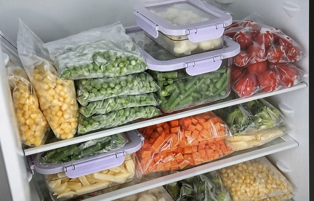 Ăn gì để vừa tiết kiệm vừa đủ vitamin khi rau xanh tăng giá mạnh?- Ảnh 3. Ăn gì để vừa tiết kiệm vừa đủ vitamin khi rau xanh tăng giá mạnh?- Ảnh 3.