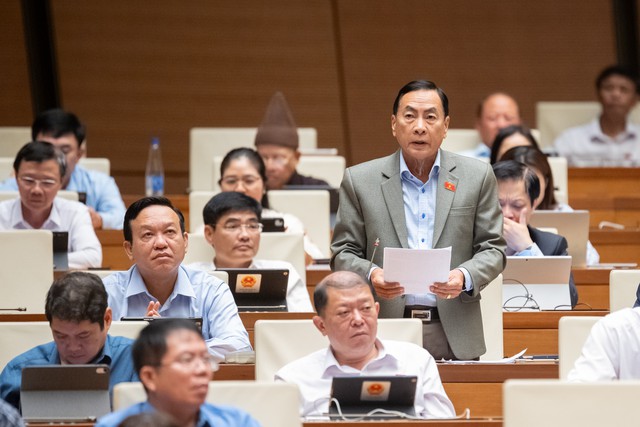 ĐBQH nói về nghịch lý giá vàng nhẫn và vàng miếng- Ảnh 1.