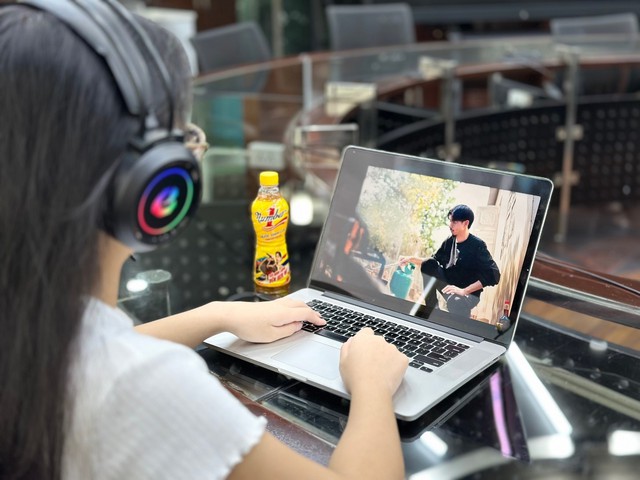 Rapper Đen và Number 1: Màn collab bùng nổ, truyền lửa đam mê cho Gen Z Việt- Ảnh 2.