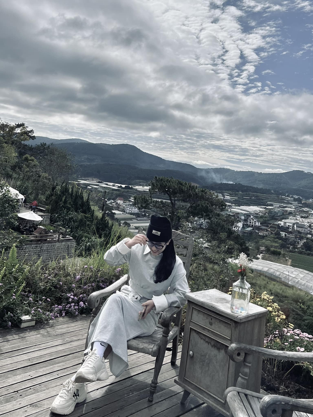 Câu chuyện phía sau biệt danh Vy ghiền Đà Lạt – khi tình yêu với phố núi trở thành dấu ấn cá nhân- Ảnh 3. Câu chuyện phía sau biệt danh Vy ghiền Đà Lạt – khi tình yêu với phố núi trở thành dấu ấn cá nhân- Ảnh 3.