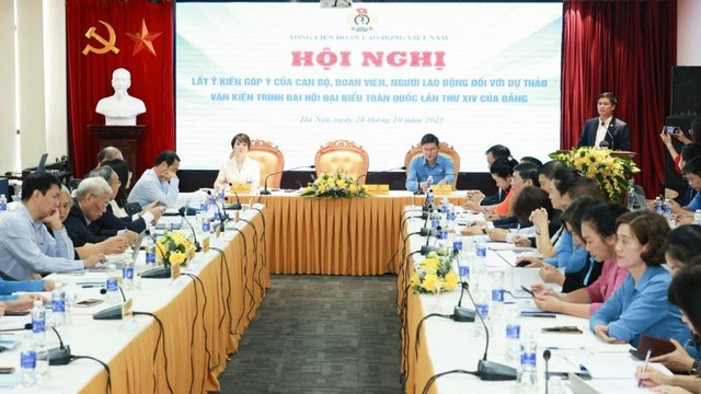 Phát huy trí tuệ cán bộ, đoàn viên, người lao động góp ý văn kiện Đại hội XIV của Đảng- Ảnh 1. Phát huy trí tuệ cán bộ, đoàn viên, người lao động góp ý văn kiện Đại hội XIV của Đảng- Ảnh 1.