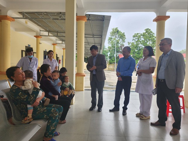 Đoàn Bộ Y tế kiểm tra công tác phòng, chống dịch sau bão, lũ tại Thanh Hóa- Ảnh 3. Đoàn Bộ Y tế kiểm tra công tác phòng, chống dịch sau bão, lũ tại Thanh Hóa- Ảnh 3.