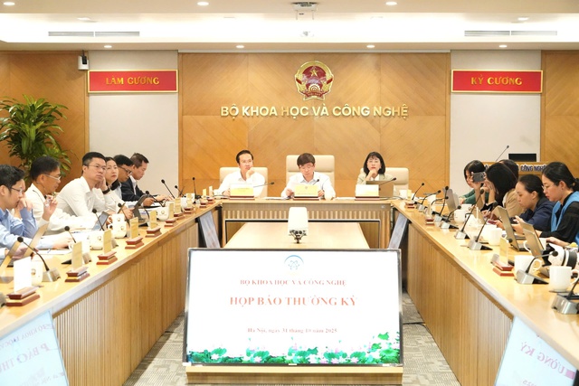 Nhà khoa học được hưởng lương thỏa thuận, bố trí làm lãnh đạo nếu có năng lực mà không cần tiêu chuẩn cứng- Ảnh 2. Nhà khoa học được hưởng lương thỏa thuận, bố trí làm lãnh đạo nếu có năng lực mà không cần tiêu chuẩn cứng- Ảnh 2.