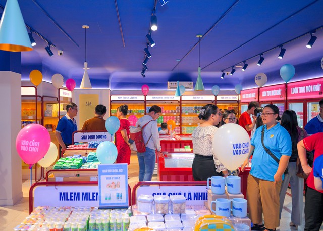 Hiệu quả chuyển đổi số, gia tăng độ phủ hệ thống cửa hàng giúp Vinamilk tăng tốc doanh thu trong quý 3- Ảnh 3.