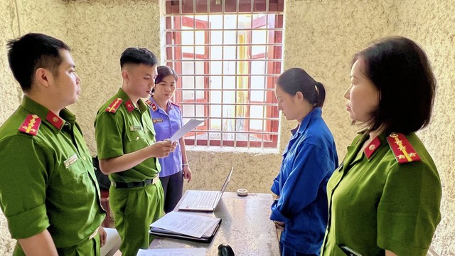 Công an Điện Biên khởi tố Facebooker "Thủy Tẹt Bé Nhỏ" về tội 'Lạm dụng tín nhiệm chiếm đoạt tài sản' - Ảnh 1. Công an Điện Biên khởi tố Facebooker "Thủy Tẹt Bé Nhỏ" về tội 'Lạm dụng tín nhiệm chiếm đoạt tài sản' - Ảnh 1.