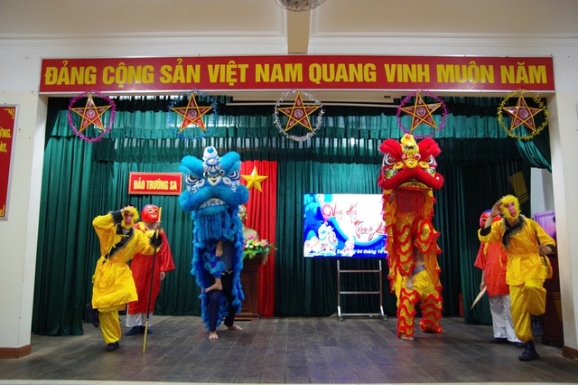 Trung thu ấm áp ở Trường Sa- Ảnh 2.