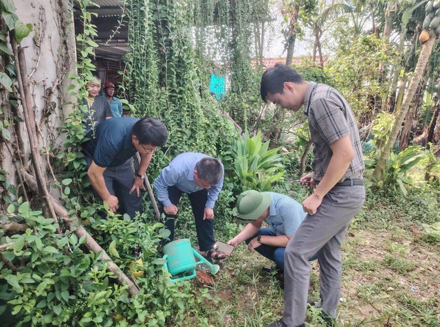 Nghệ An khẩn trương phòng dịch, xử lý nguồn nước cho vùng ngập sau bão- Ảnh 1.
