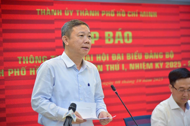 Đại hội Đảng bộ TPHCM lần thứ I có 550 đại biểu tham dự- Ảnh 1.