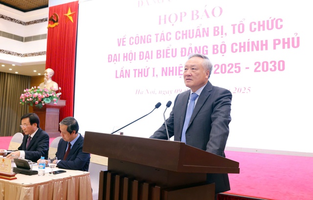 Nhiệm kỳ 2020-2025, Chính phủ đã đổi mới tư duy, vừa quản lý vừa kiến tạo, phân cấp, phân quyền mạnh mẽ- Ảnh 2. Nhiệm kỳ 2020-2025, Chính phủ đã đổi mới tư duy, vừa quản lý vừa kiến tạo, phân cấp, phân quyền mạnh mẽ- Ảnh 2.