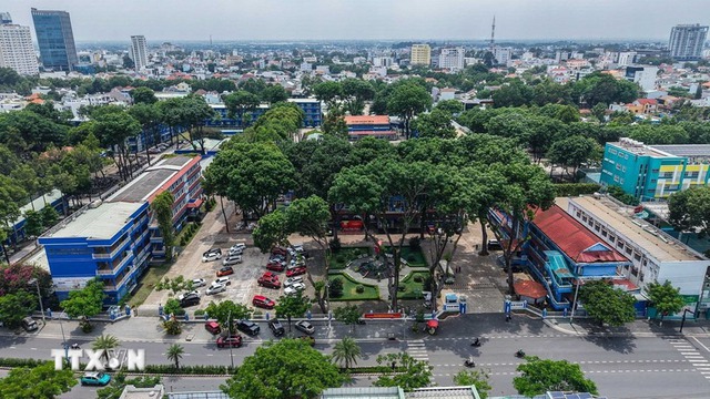 Hoàn trả hơn 37 tỷ đồng học phí thu không đúng quy định tại Đại học Thủ Dầu Một- Ảnh 1. Hoàn trả hơn 37 tỷ đồng học phí thu không đúng quy định tại Đại học Thủ Dầu Một- Ảnh 1.