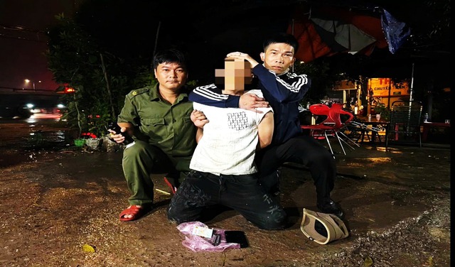 Nam thanh niên đâm người tử vong do ghen tuông- Ảnh 1. Nam thanh niên đâm người tử vong do ghen tuông- Ảnh 1.