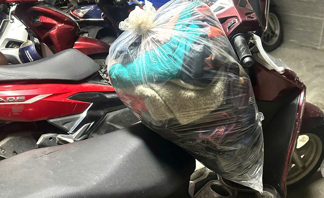 Máy hút ẩm 'đắt khách' trong thời tiết nồm ẩm bất thường ở miền Bắc- Ảnh 2.