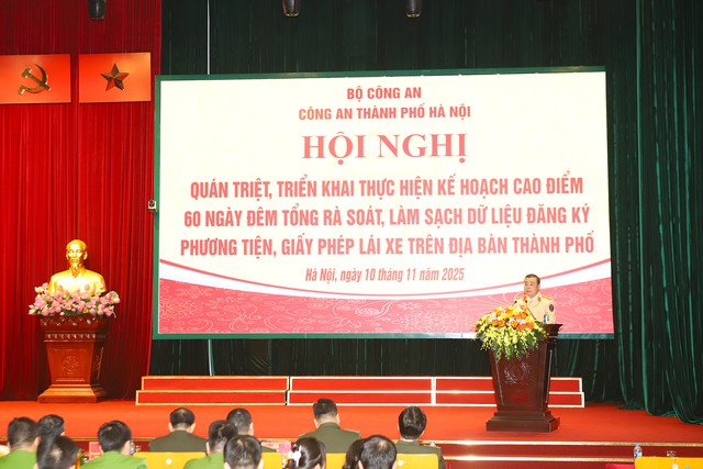 Hà Nội triển khai 60 ngày làm sạch dữ liệu GPLX, Đăng ký xe, người dân phối hợp thế nào? - Ảnh 2.