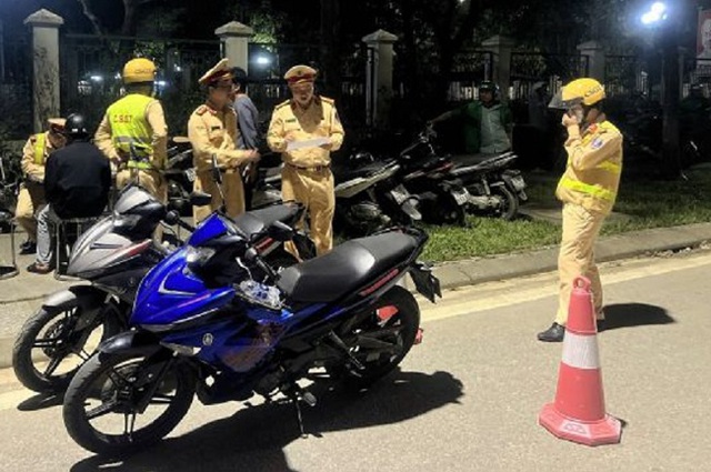 Xử lý hơn 2.670 trường hợp lái xe vi phạm nồng độ cồn trong một ngày- Ảnh 1.