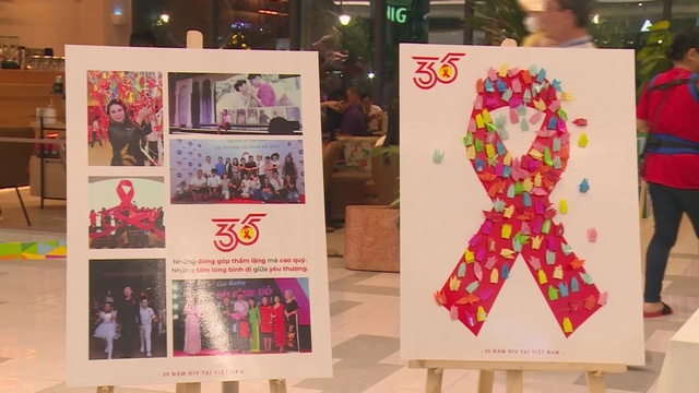 Chỉ còn ít ngày để gửi bài tôn vinh những người làm nên 'phép màu' trong cuộc chiến chống HIV/AIDS- Ảnh 1. Chỉ còn ít ngày để gửi bài tôn vinh những người làm nên 'phép màu' trong cuộc chiến chống HIV/AIDS- Ảnh 1.