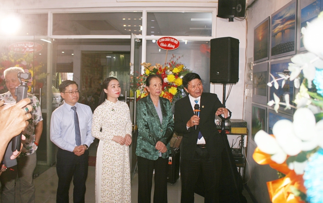 Hàng trăm tác phẩm ảnh tôn vinh tư tưởng, đạo đức, phong cách Hồ Chí Minh- Ảnh 2.