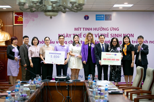 Việt Nam có nhiều tiến bộ vượt bậc trong lĩnh vực chăm sóc và điều trị trẻ sinh non- Ảnh 3. Việt Nam có nhiều tiến bộ vượt bậc trong lĩnh vực chăm sóc và điều trị trẻ sinh non- Ảnh 3.