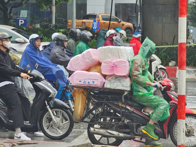 Nhiều hình thái thiên tai xuất hiện trong mùa đông năm nay- Ảnh 2. Nhiều hình thái thiên tai xuất hiện trong mùa đông năm nay- Ảnh 2.
