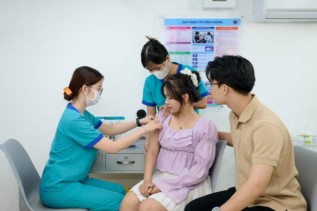 Hé lộ 'anh trai' là đại sứ mới trong chiến dịch bảo vệ sức khỏe cộng đồng của Long Châu - Ảnh 2. Hé lộ 'anh trai' là đại sứ mới trong chiến dịch bảo vệ sức khỏe cộng đồng của Long Châu - Ảnh 2.