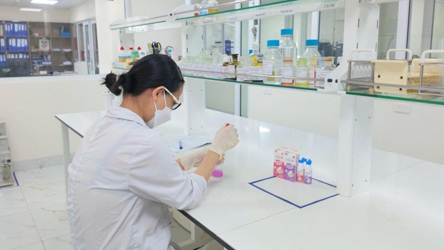 Midkid A+ chinh phục ba mẹ khó tính- Ảnh 1. Midkid A+ chinh phục ba mẹ khó tính- Ảnh 1.