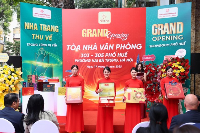 CTCP Yến Sào Nha Trang khai trương Showroom tại Phố Huế & mở đầu mùa quà Tết 2026 với yến thật chính hãng- Ảnh 1.