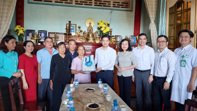 Chăm sóc sức khỏe đồng bào vùng sâu, vùng xa luôn là ưu tiên hàng đầu của ngành Y tế- Ảnh 5. Chăm sóc sức khỏe đồng bào vùng sâu, vùng xa luôn là ưu tiên hàng đầu của ngành Y tế- Ảnh 5.