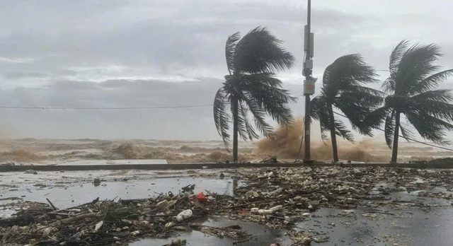 Bão số 13 khi vào Biển Đông sẽ tăng cấp nhanh- Ảnh 2. Bão số 13 khi vào Biển Đông sẽ tăng cấp nhanh- Ảnh 2.