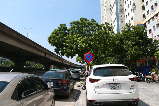 Hôm nay lắp camera phạt nguội tuyến đường 'chuyên' đỗ xe trái phép- Ảnh 4. Hôm nay lắp camera phạt nguội tuyến đường 'chuyên' đỗ xe trái phép- Ảnh 4.