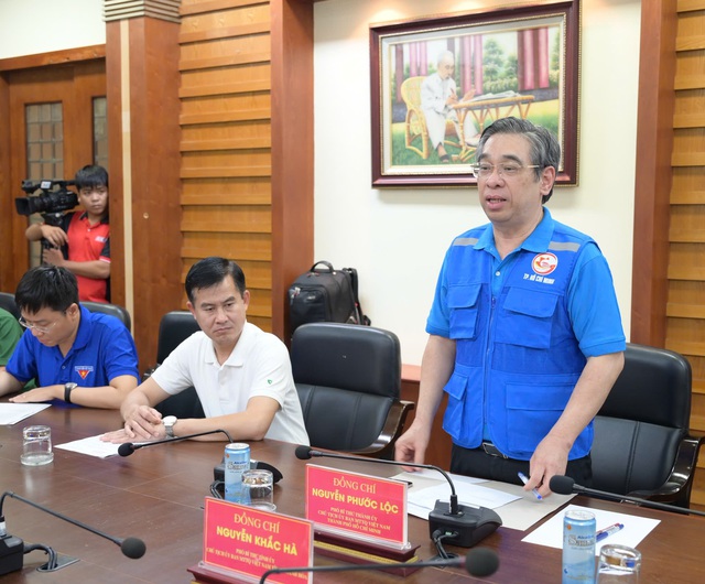 TPHCM chung sức, đồng lòng hỗ trợ Khánh Hòa khắc phục thiệt hại do mưa lũ- Ảnh 2. TPHCM chung sức, đồng lòng hỗ trợ Khánh Hòa khắc phục thiệt hại do mưa lũ- Ảnh 2.